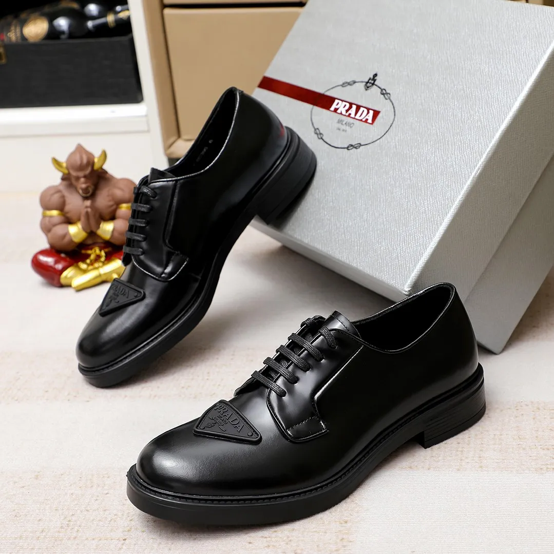 Men's shoes 💰620 💰💰🎩🎩【Prada】Counter 1:1⬆️original reproduction, absolute quality🆗original outsole, high-quality imported rubber, wear-resistant and non-slip, never degummed, upper material: imported first-layer cowhide➕anti-slip foam outsole, official website material, inner material: water-dyed leather lining, 3 colors available! Code number 38-44 (45. Can be customized)
